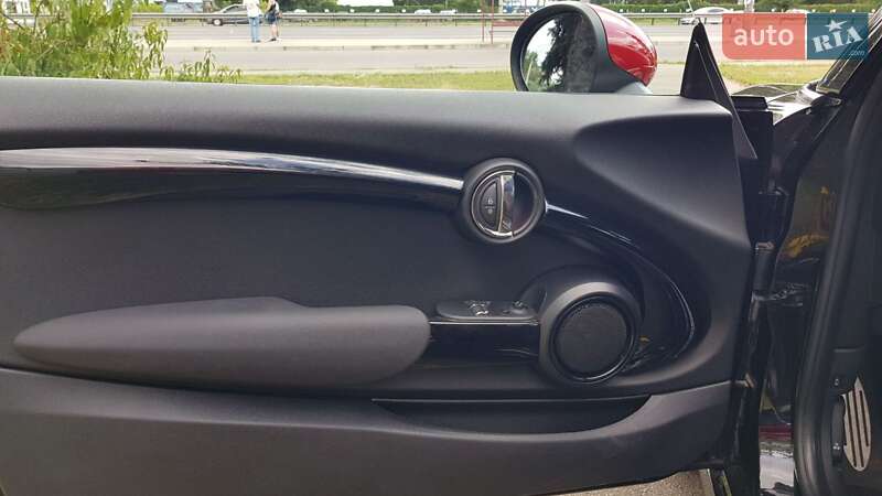 Хетчбек MINI Hatch 2018 в Києві