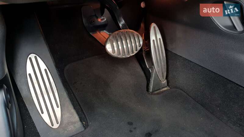 Хетчбек MINI Hatch 2018 в Києві