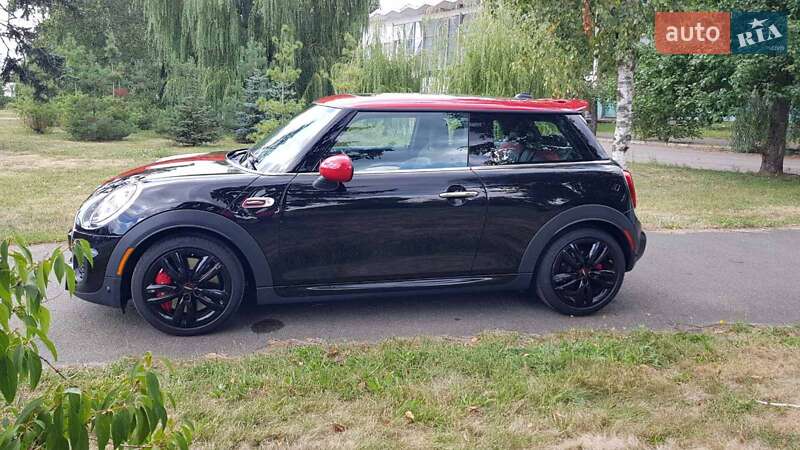 Хетчбек MINI Hatch 2018 в Києві