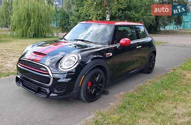 Хетчбек MINI Hatch 2018 в 