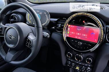 Хетчбек MINI Hatch 2022 в 