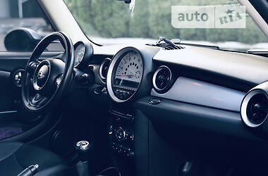 Хэтчбек MINI Hatch 2010 в 