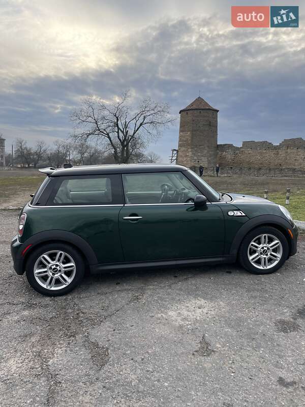 Хетчбек MINI Hatch 2011 в Білгороді-Дністровському