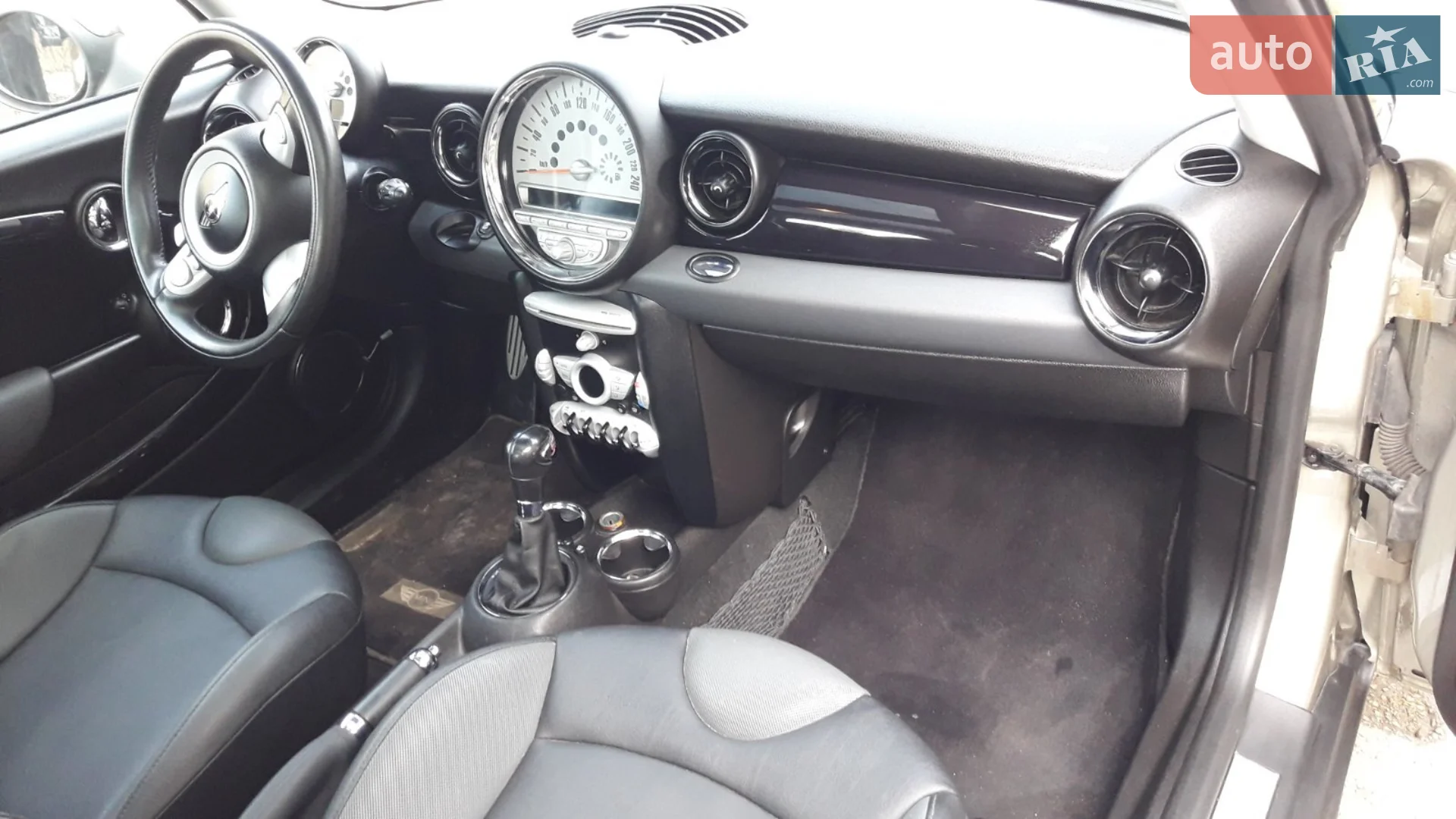 MINI Cooper 2016 VIN WMWXT3105G2C97089 фото оголошення 19 з 20