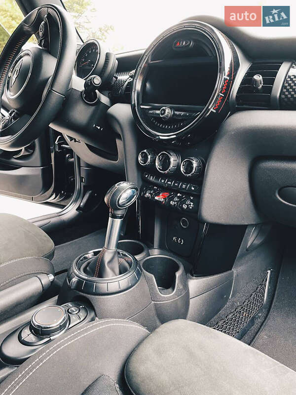 Хетчбек MINI Hatch 2017 в Києві