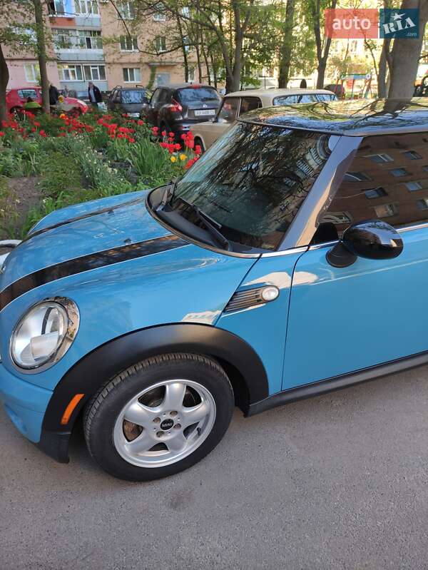 Седан MINI Hatch 2009 в 