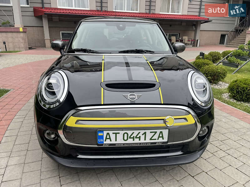 Хетчбек MINI Hatch 2020 в Івано-Франківську