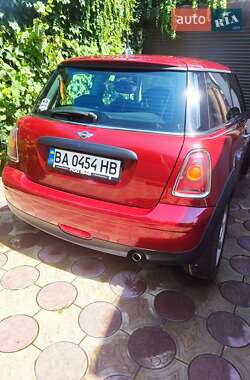 Седан MINI Hatch 2007 в 
