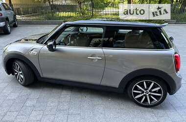 Купе MINI Hatch 2019 в 
