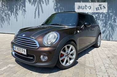 Седан MINI Hatch 2011 в Кам'янському