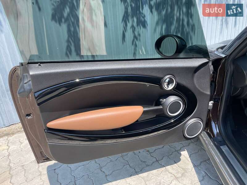 Седан MINI Hatch 2011 в Кам'янському
