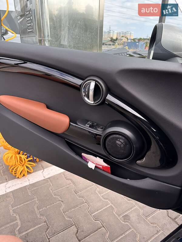 Седан MINI Hatch 2017 в Львові фото 9 Седан MINI Hatch 2017 в Львові