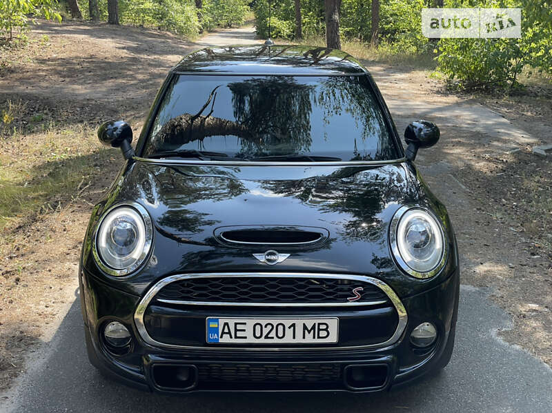 Седан MINI Hatch 2015 в Києві
