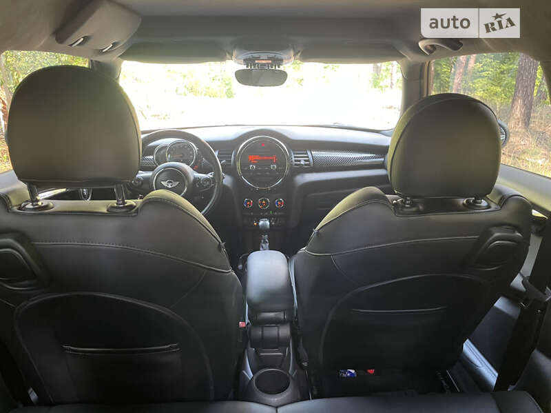 Седан MINI Hatch 2015 в Києві