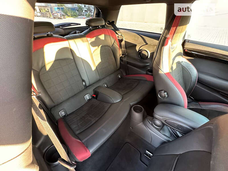 Хэтчбек MINI Hatch 2016 в Днепре