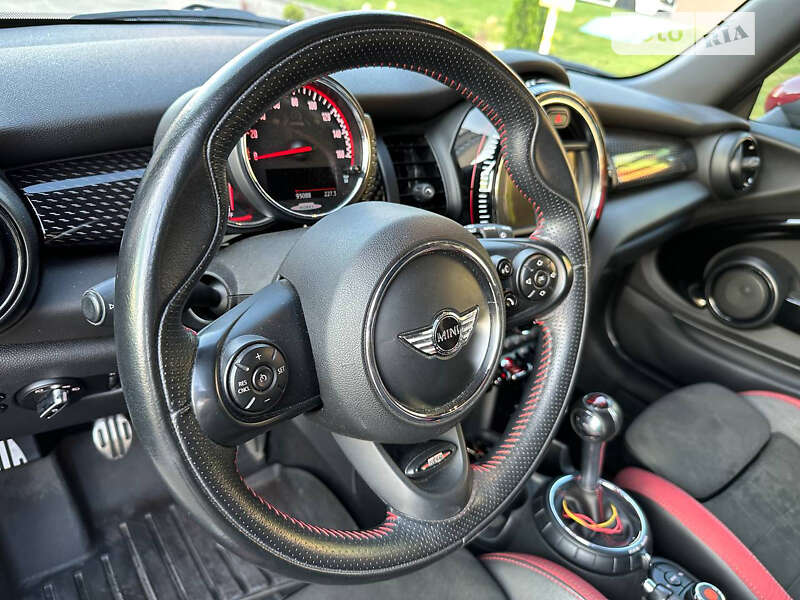 Хэтчбек MINI Hatch 2016 в Днепре