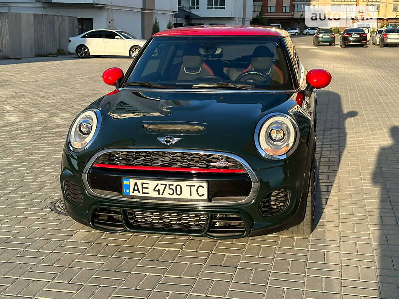 Хэтчбек MINI Hatch 2016 в Днепре