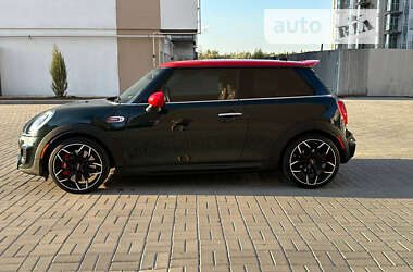 Хэтчбек MINI Hatch 2016 в Днепре