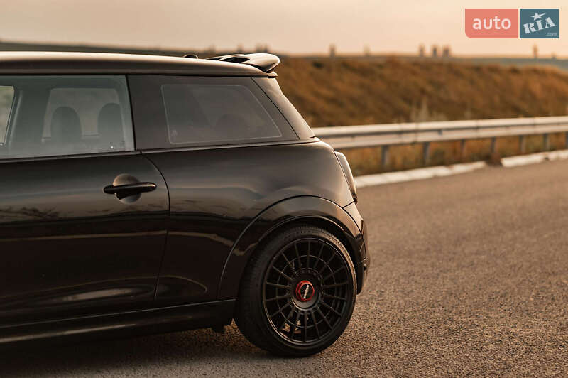 Хетчбек MINI Hatch 2015 в Рівному