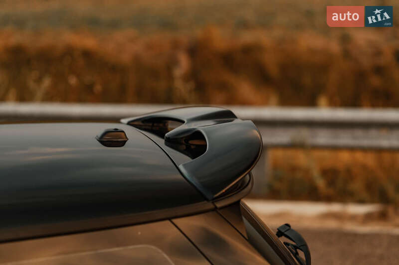 Хетчбек MINI Hatch 2015 в Рівному