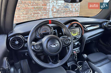 Хэтчбек MINI Hatch 2015 в Ровно