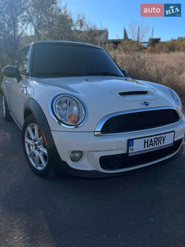 Хэтчбек MINI Hatch 2011 в Одессе
