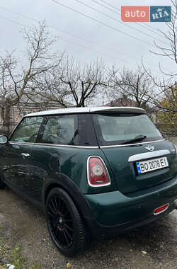 Хэтчбек MINI Hatch 2010 в Теребовле