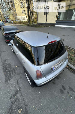 Хэтчбек MINI Hatch 2004 в Киеве фото 6 Хэтчбек MINI Hatch 2004 в Киеве