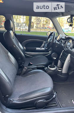 Хэтчбек MINI Hatch 2004 в Киеве