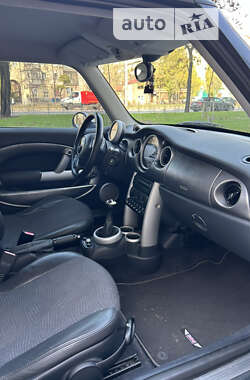 Хэтчбек MINI Hatch 2004 в Киеве