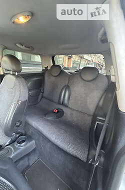 Хэтчбек MINI Hatch 2004 в Киеве