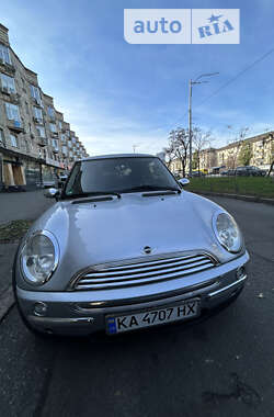 Хэтчбек MINI Hatch 2004 в Киеве