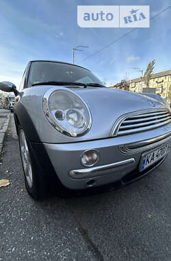 Хэтчбек MINI Hatch 2004 в Киеве