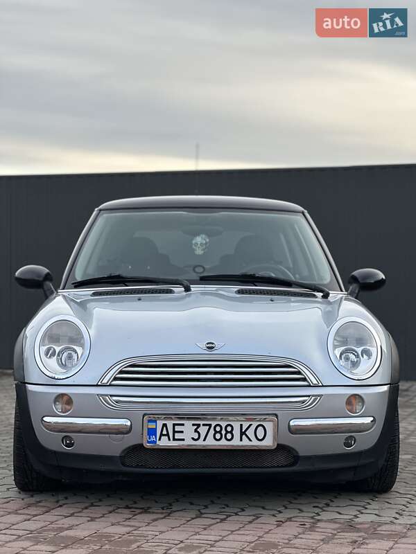 Хетчбек MINI Hatch 2002 в Кривому Розі