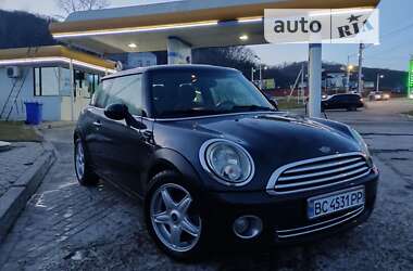 Хэтчбек MINI Hatch 2007 в Львове