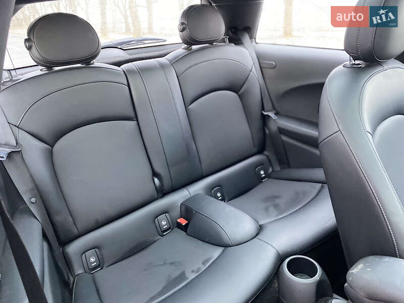 Хетчбек MINI Hatch 2017 в Львові