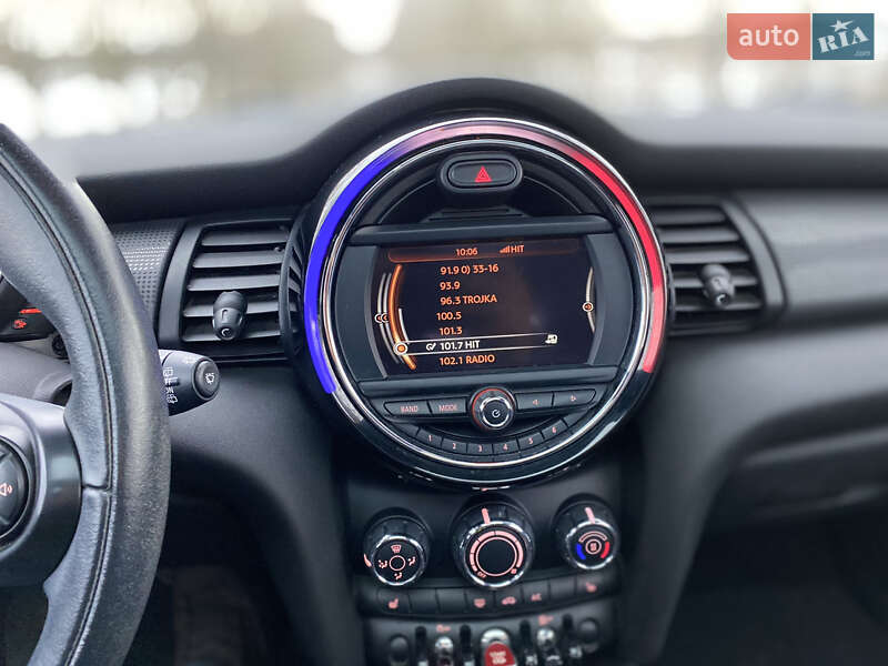Хэтчбек MINI Hatch 2017 в Львове