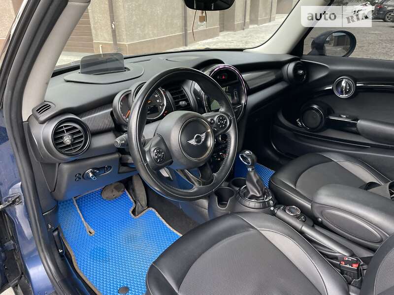Хетчбек MINI Hatch 2014 в Івано-Франківську