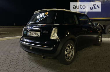 Хэтчбек MINI Hatch 2002 в Киеве
