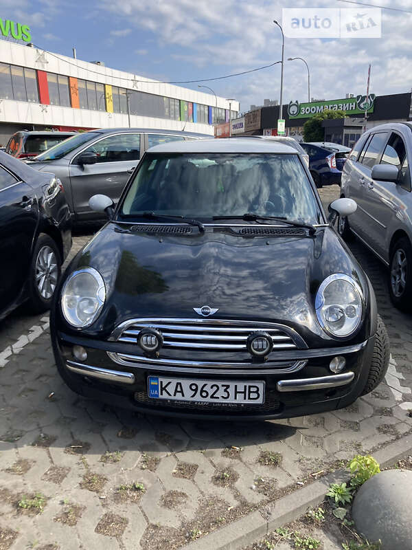 Хэтчбек MINI Hatch 2002 в Киеве