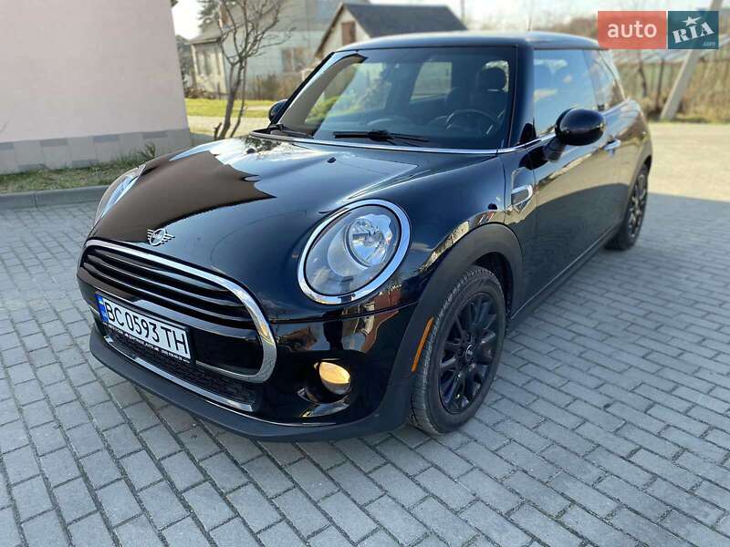 Хетчбек MINI Hatch 2017 в Львові