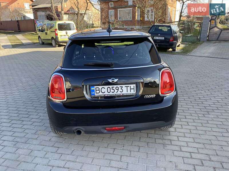 Хэтчбек MINI Hatch 2017 в Львове