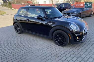 Хэтчбек MINI Hatch 2017 в Львове