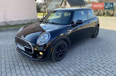 Хэтчбек MINI Hatch 2017 в Львове