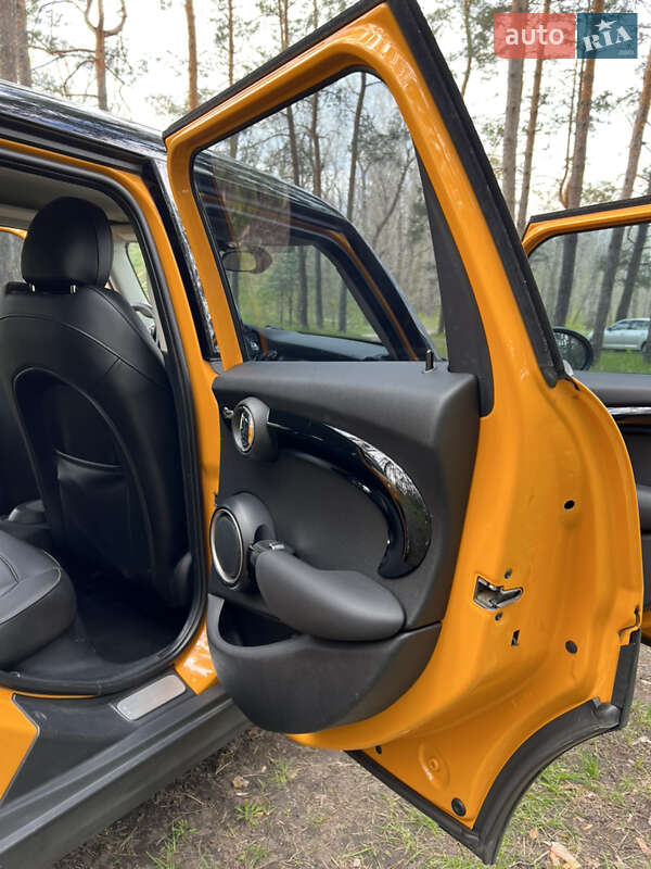 Хетчбек MINI Hatch 2015 в Кропивницькому