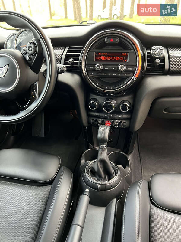 Хетчбек MINI Hatch 2015 в Кропивницькому