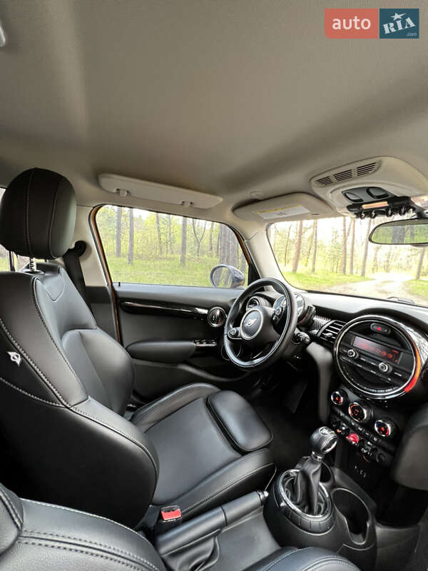 Хетчбек MINI Hatch 2015 в Кропивницькому