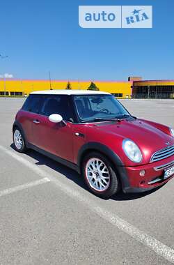 Хетчбек MINI Hatch 2006 в Чернівцях