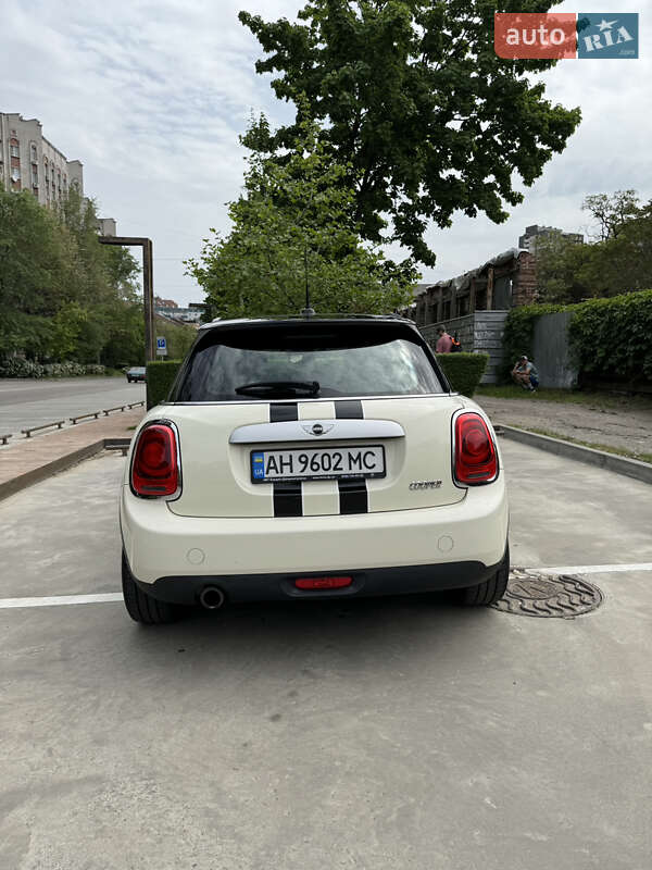 Хэтчбек MINI Hatch 2015 в Днепре