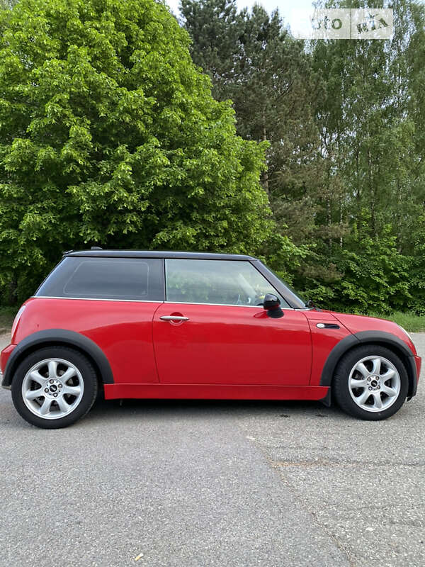 Хэтчбек MINI Hatch 2005 в Одессе